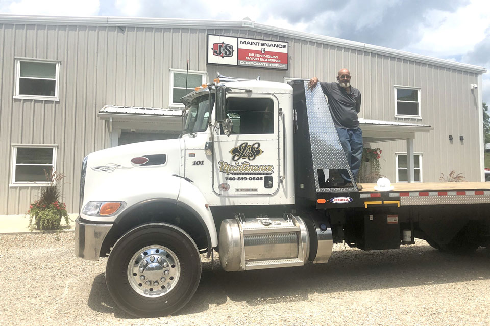 J & S Maintenance - Rollback Trucking Services